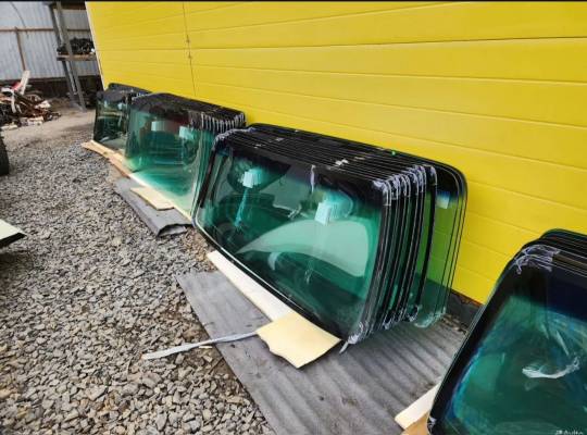 Стекло лобовое Isuzu NPR75/NQR90, Jac N75/N80/N120 Камаз Компас 12/9 Kmk Glass